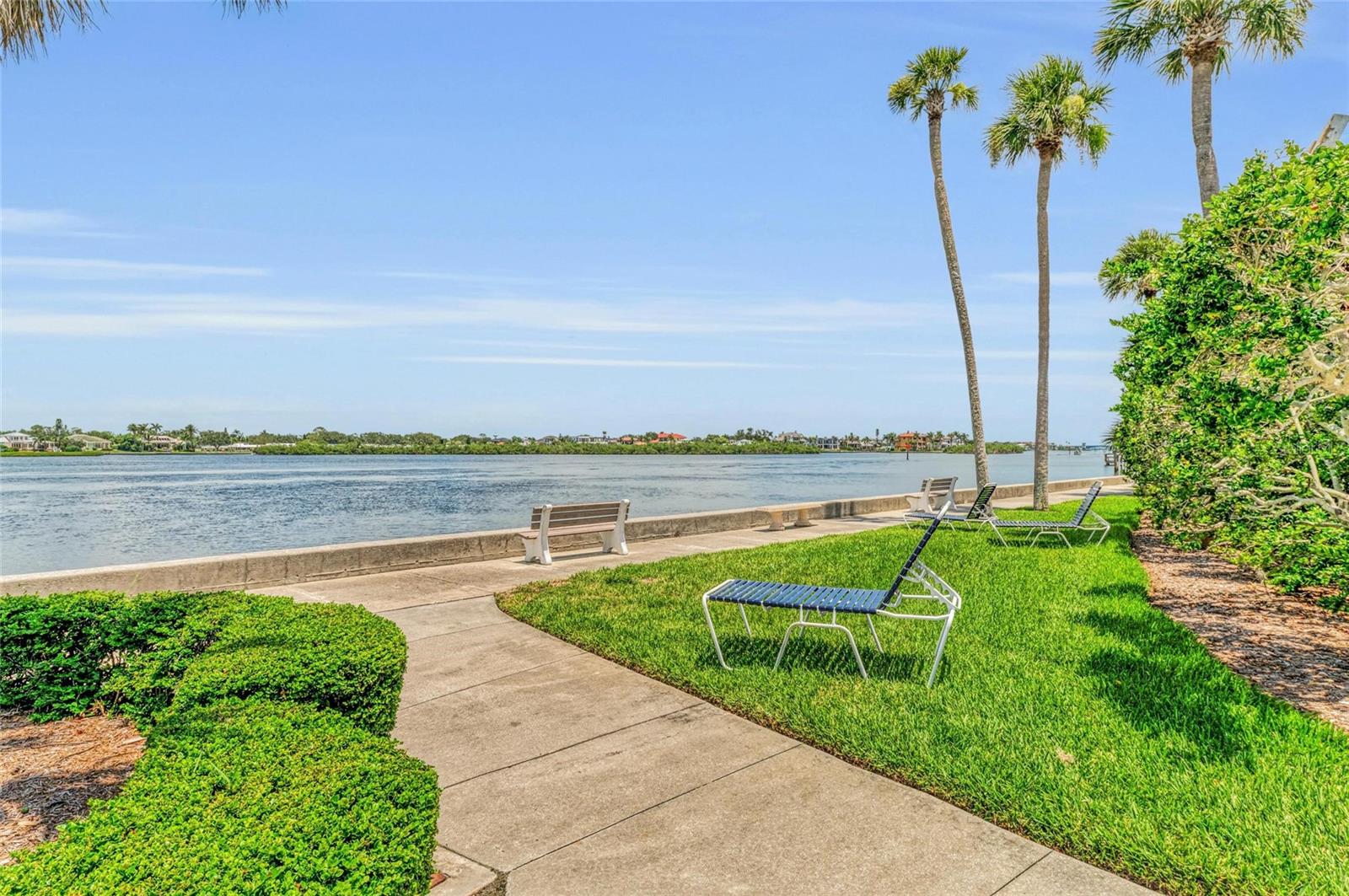 HARBOR TOWERS Y & R - Residential