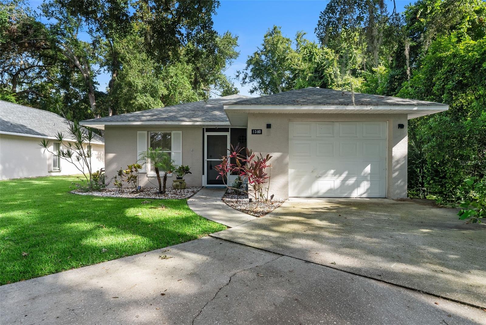 Updated 3-Bed, 2-Bath Home with Remodeled Kitchen and Huge Backyard – Heart of Titusville!
This move-in-ready 3-bedroom, 2-bathroom home is a rare find in the heart of Titusville at an incredibly attractive price! The home features a newly remodeled kitchen with stylish finishes and functional design, perfect for everyday living and entertaining.
Enjoy a spacious floor plan with comfortable living areas, updated fixtures, and abundant natural light. Step outside to a very large, nicely kept backyard—ideal for gatherings, pets, or future expansion.
Located just minutes from shopping, dining, and major roadways, this home offers unbeatable convenience and value.
Available now—schedule your showing today before it's gone!