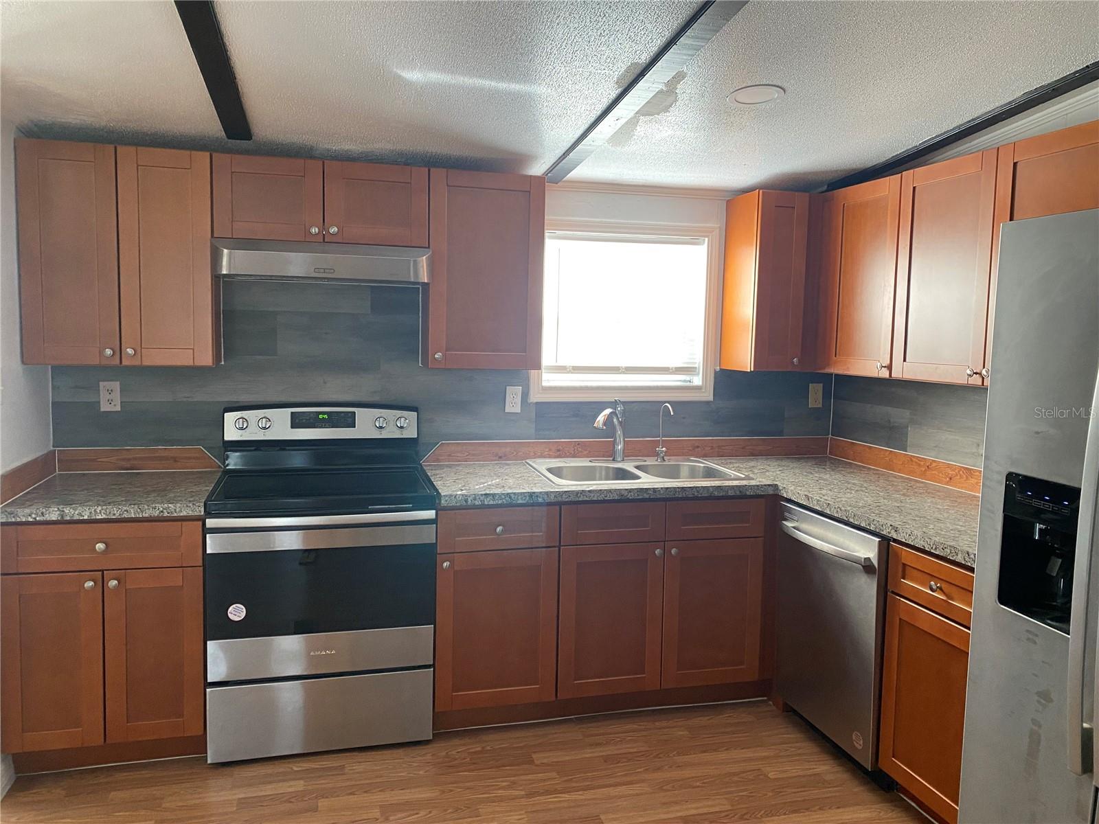 FOX RIDGE - Residential Lease