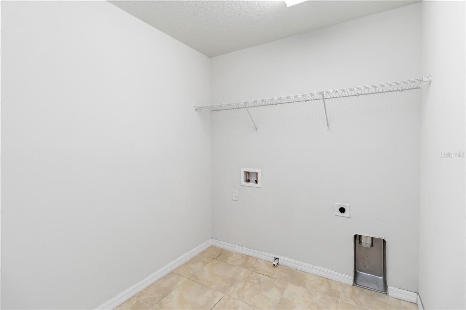 EAST LAKE PRESERVE PH 1 - Residential