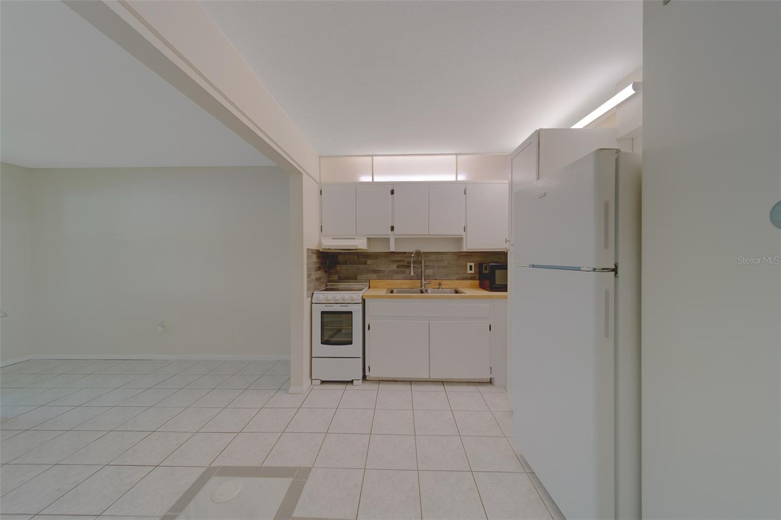 MORNINGSIDE EAST CONDO 3 - Residential