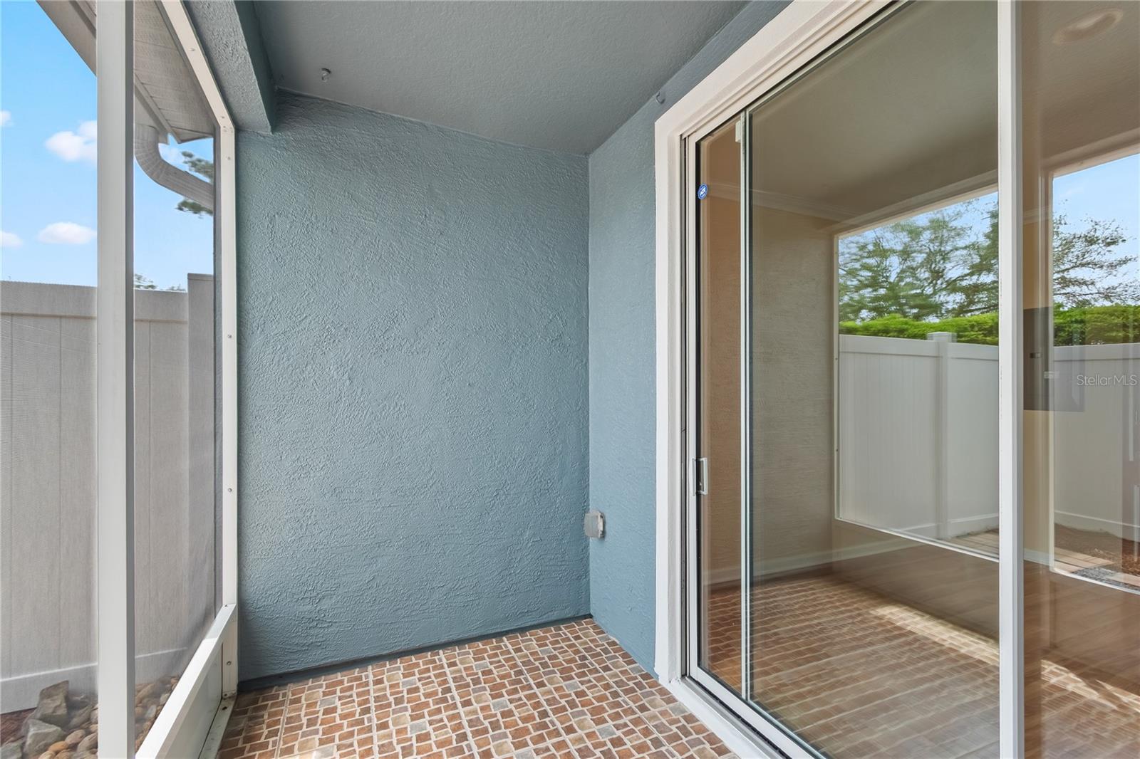 WYNCHASE TWNHMS - Residential