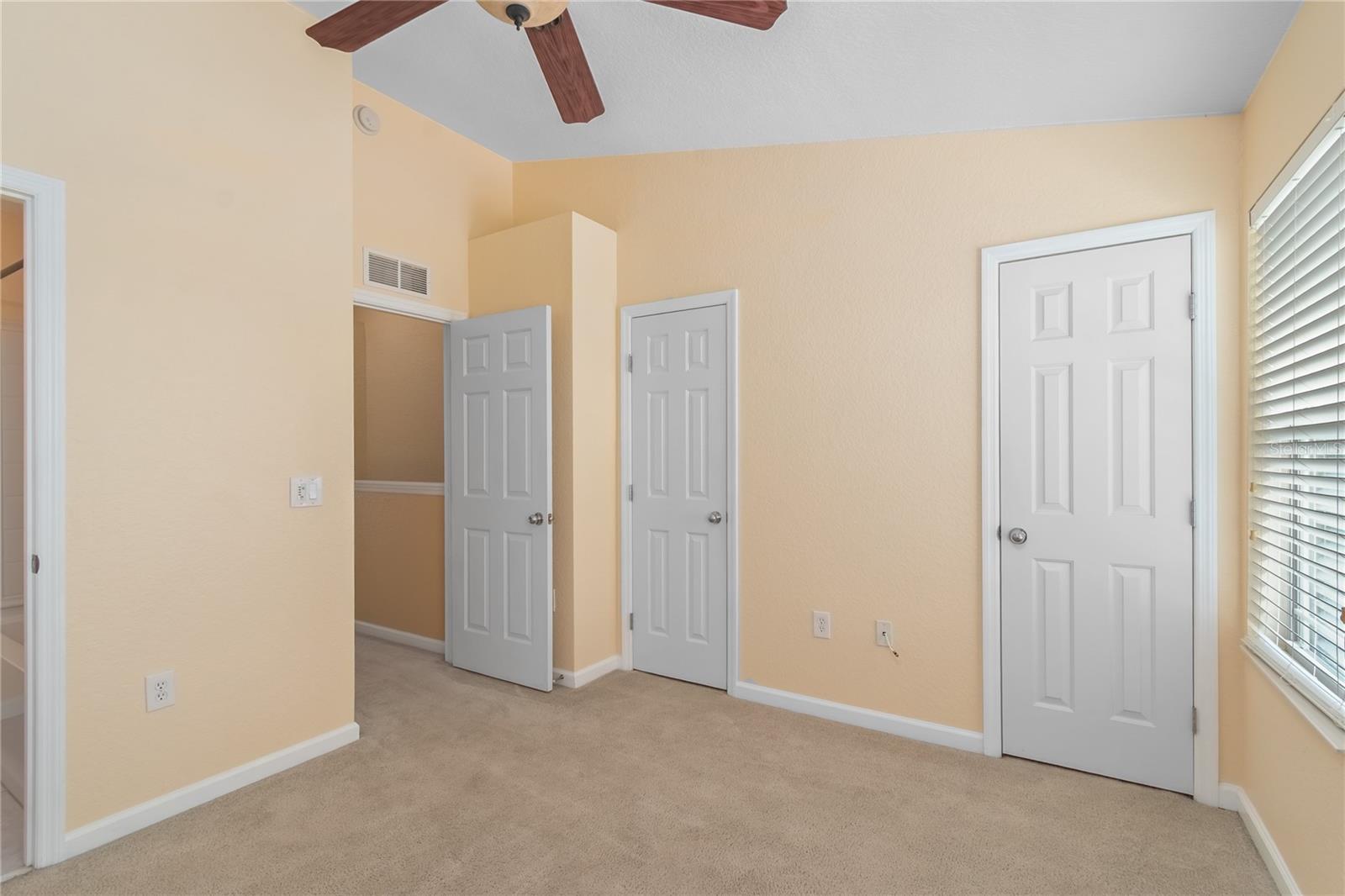 WYNCHASE TWNHMS - Residential