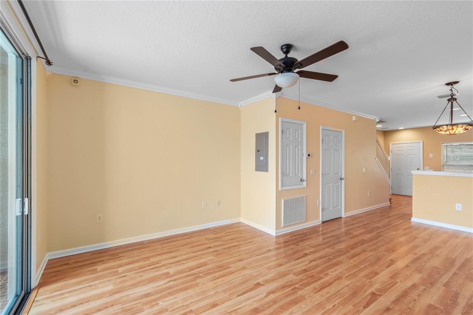 WYNCHASE TWNHMS - Residential