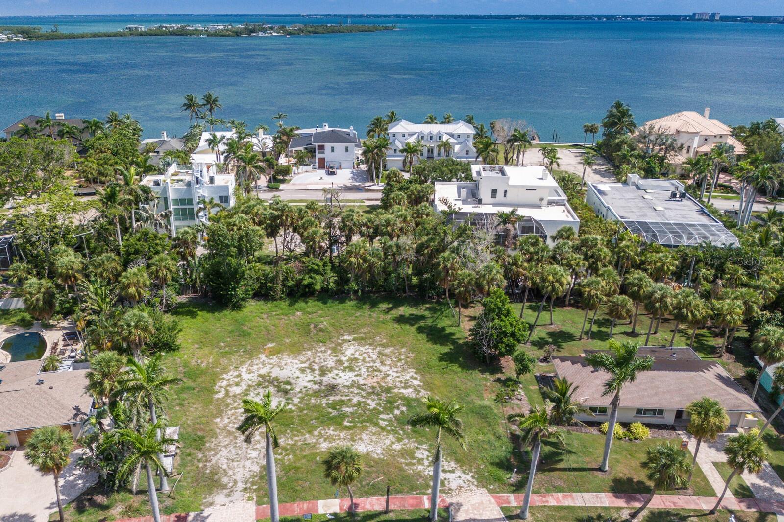 204 N ADAMS DRIVE
