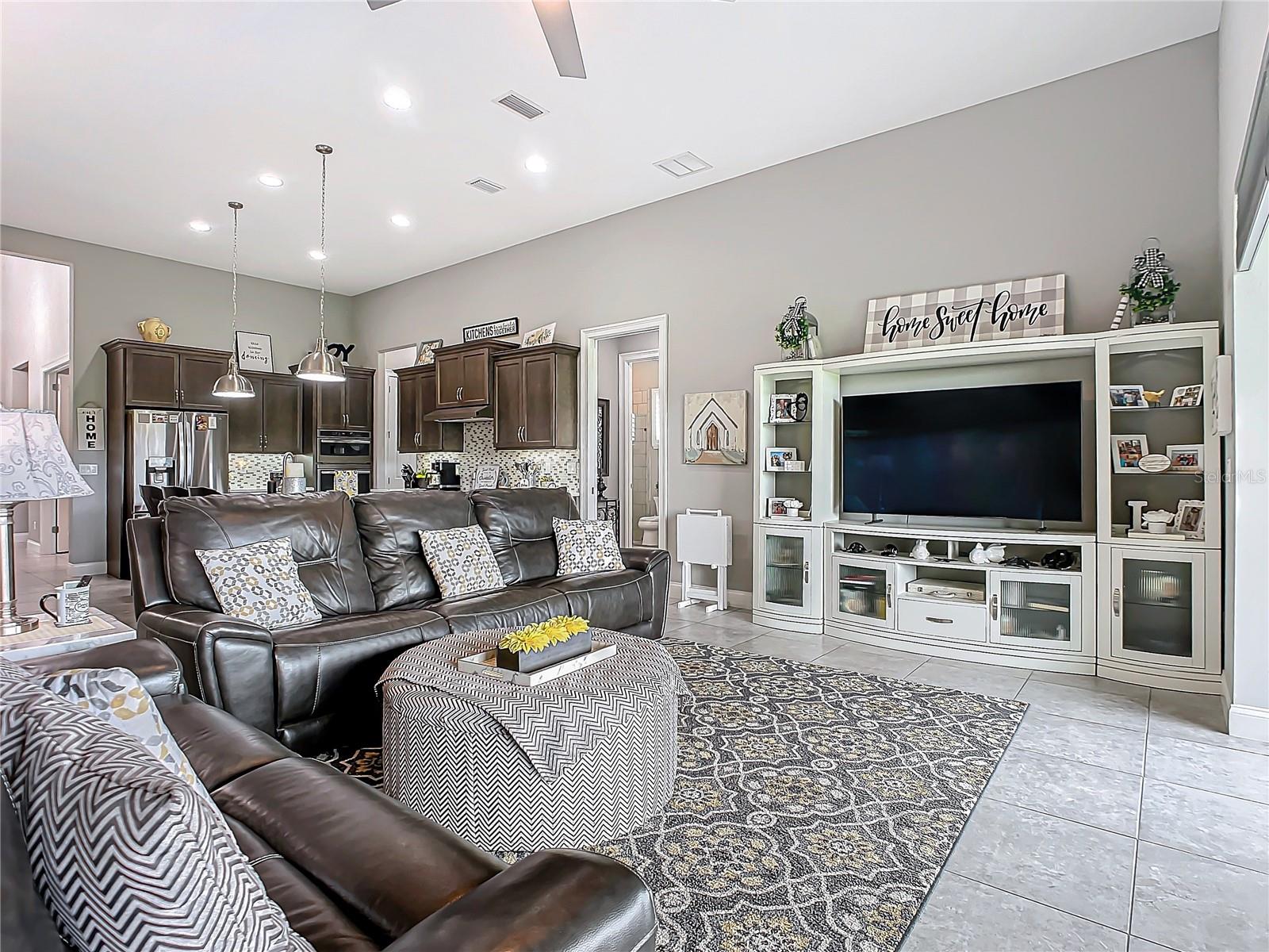 VENETIAN BAY- PORTOFINO RESERVE - Residential