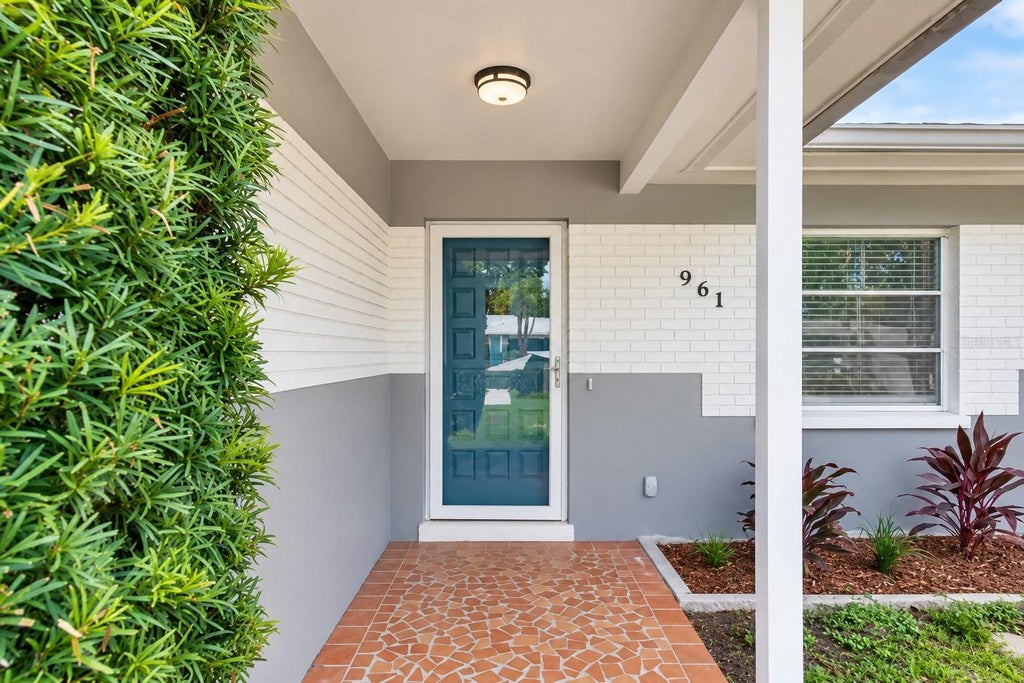 Photo of 961 Lyndhurst Street, Dunedin, FL 34698 (MLS # TB8547851)