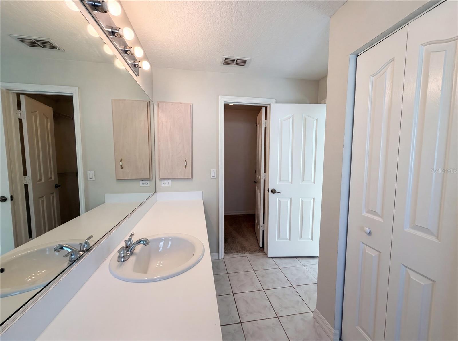 MARION OAKS UN 06 - Residential