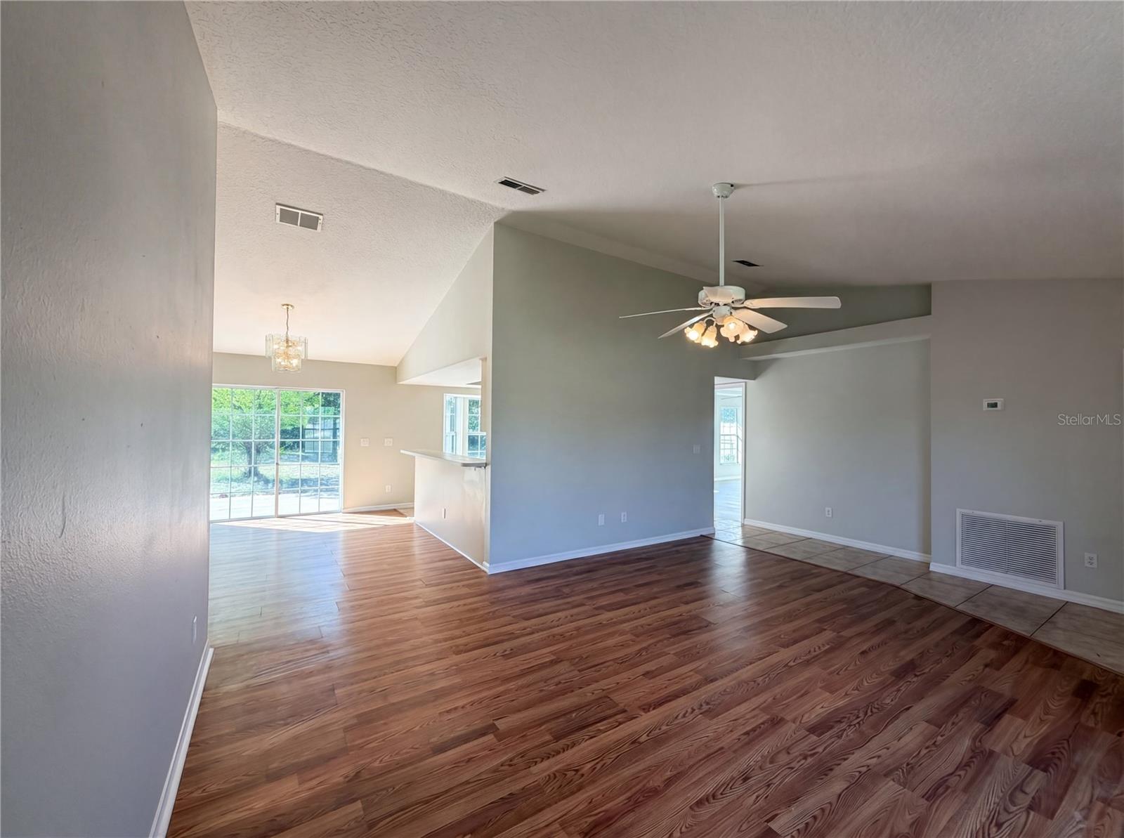 MARION OAKS UN 06 - Residential