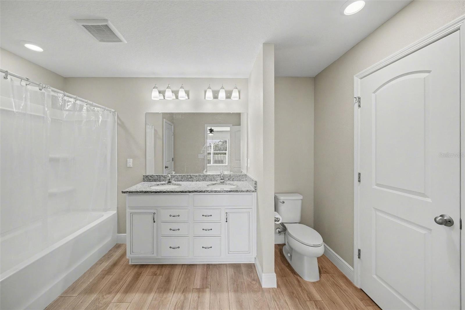 LEGENDS POINTE PH 1 - Residential