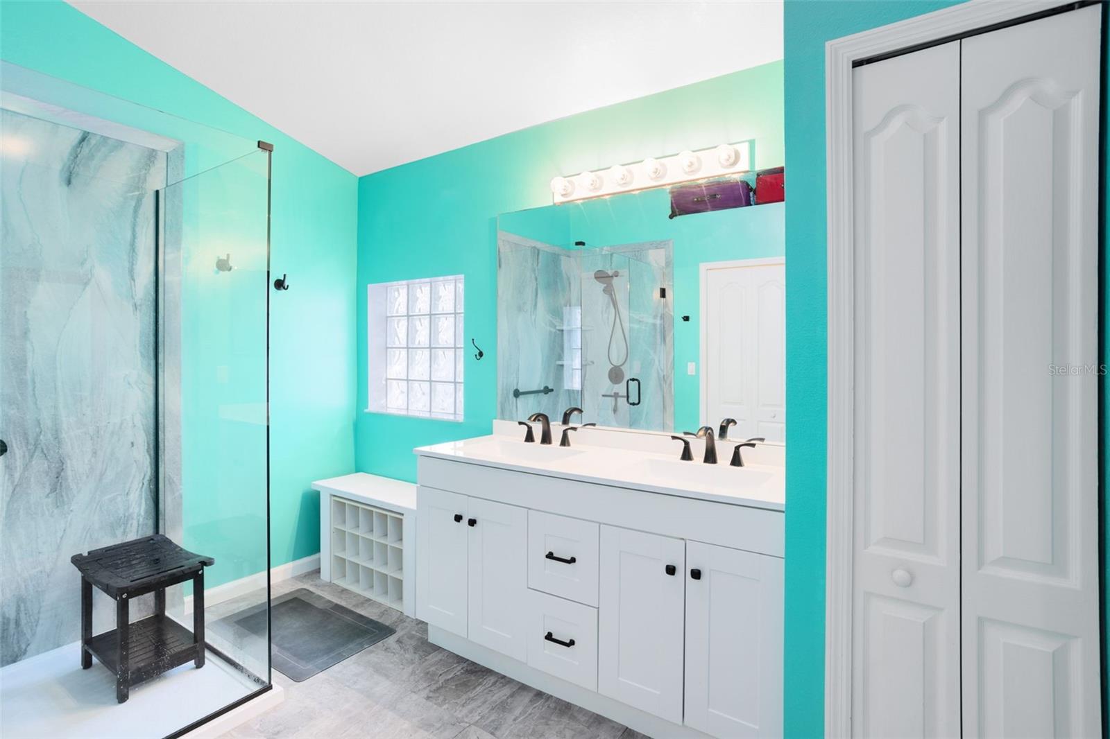 WESTON HILLS SUB - Residential