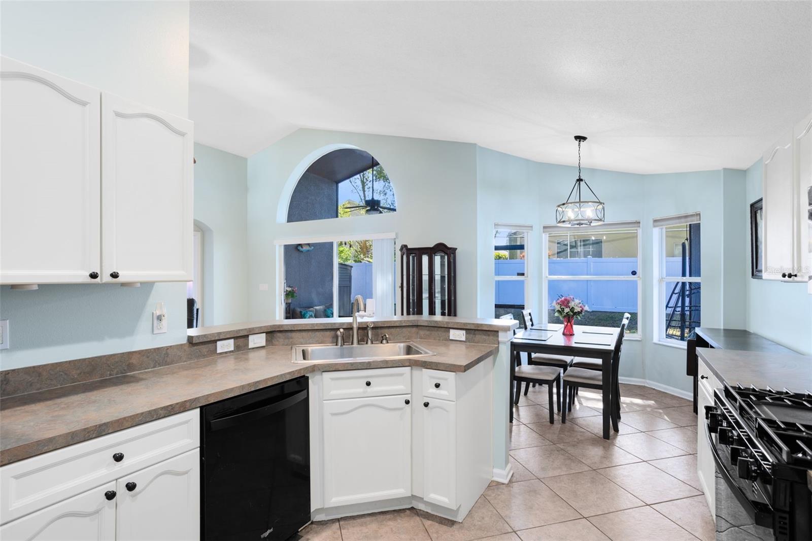 WESTON HILLS SUB - Residential