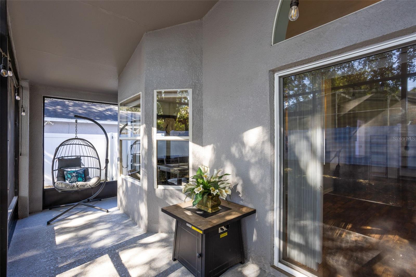 WESTON HILLS SUB - Residential