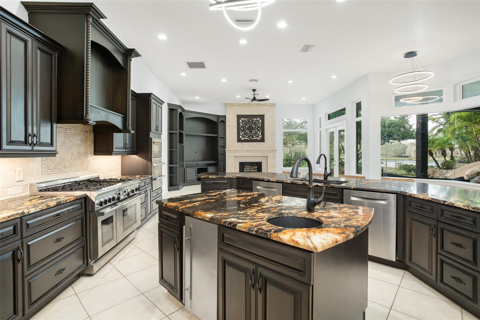 5138 FAIRWAY OAKS DRIVE