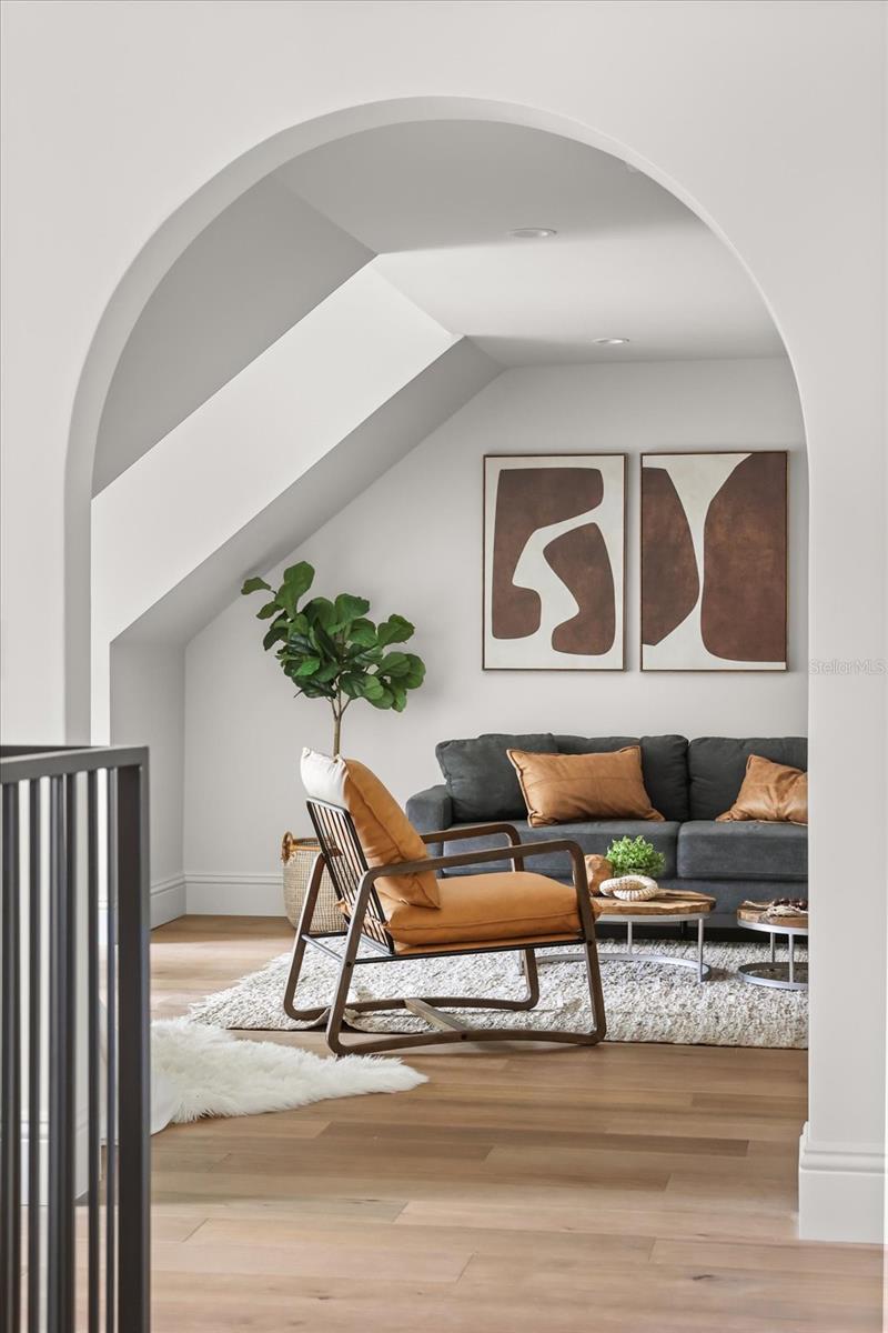 LAKE FOREST PARK - Residential