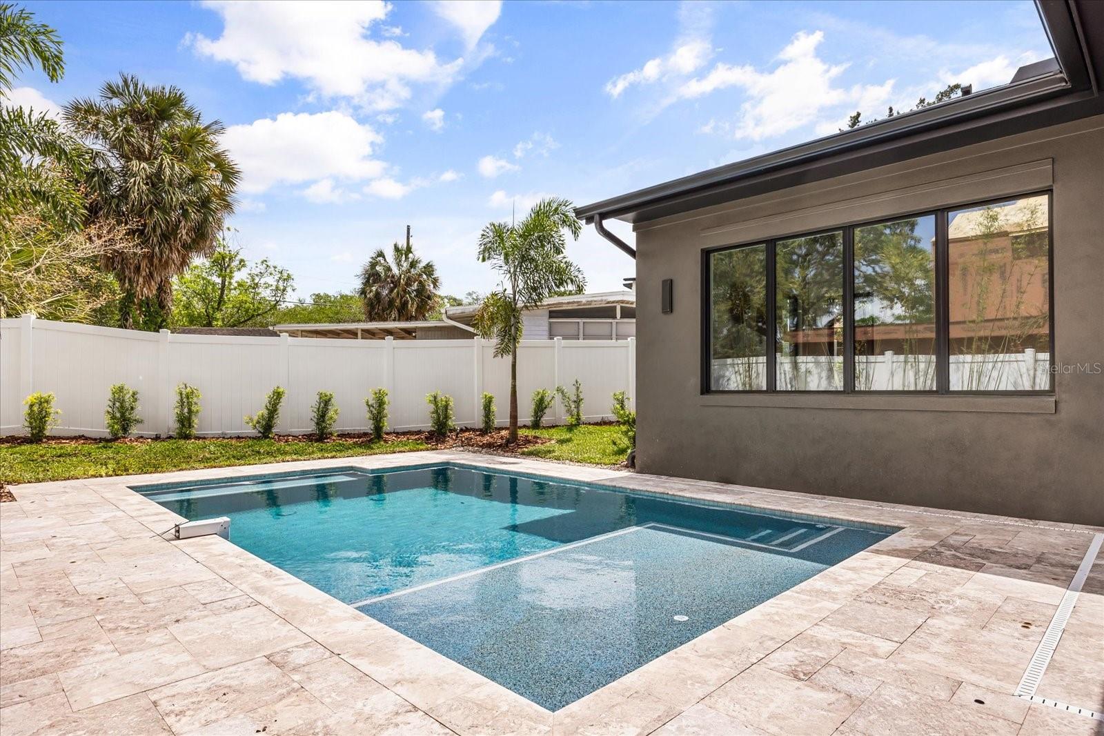 LAKE FOREST PARK - Residential