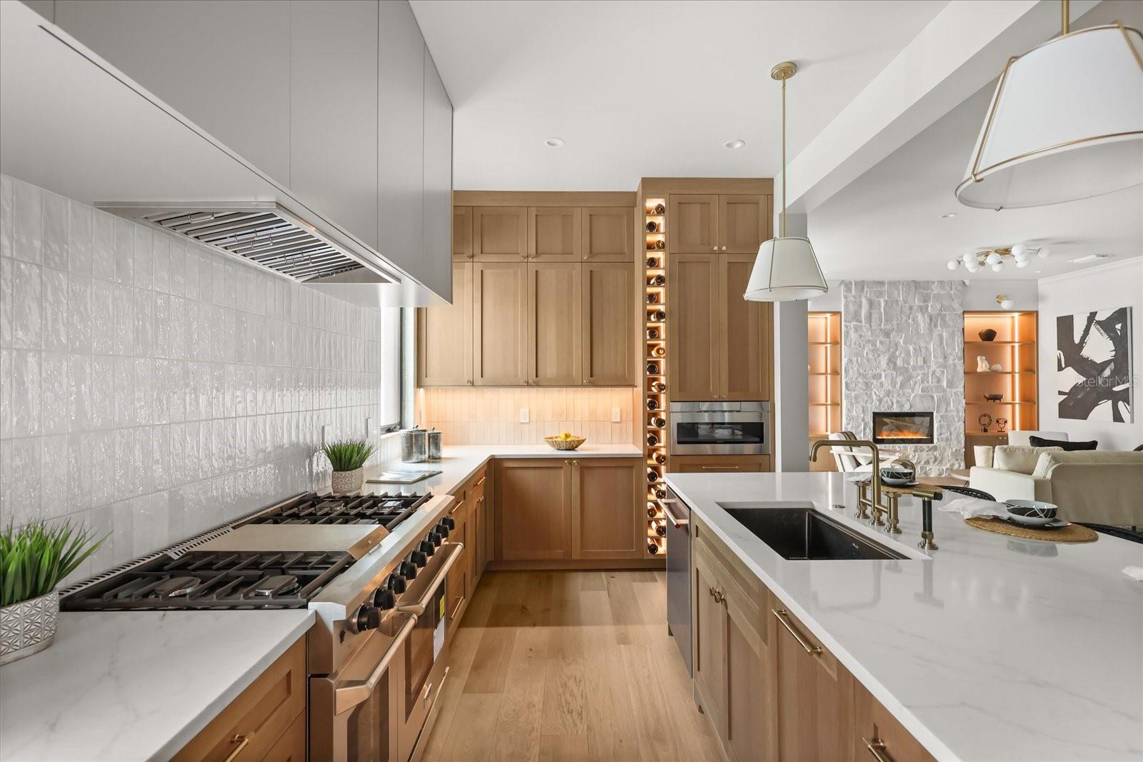 LAKE FOREST PARK - Residential