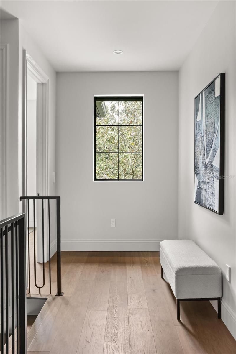 LAKE FOREST PARK - Residential