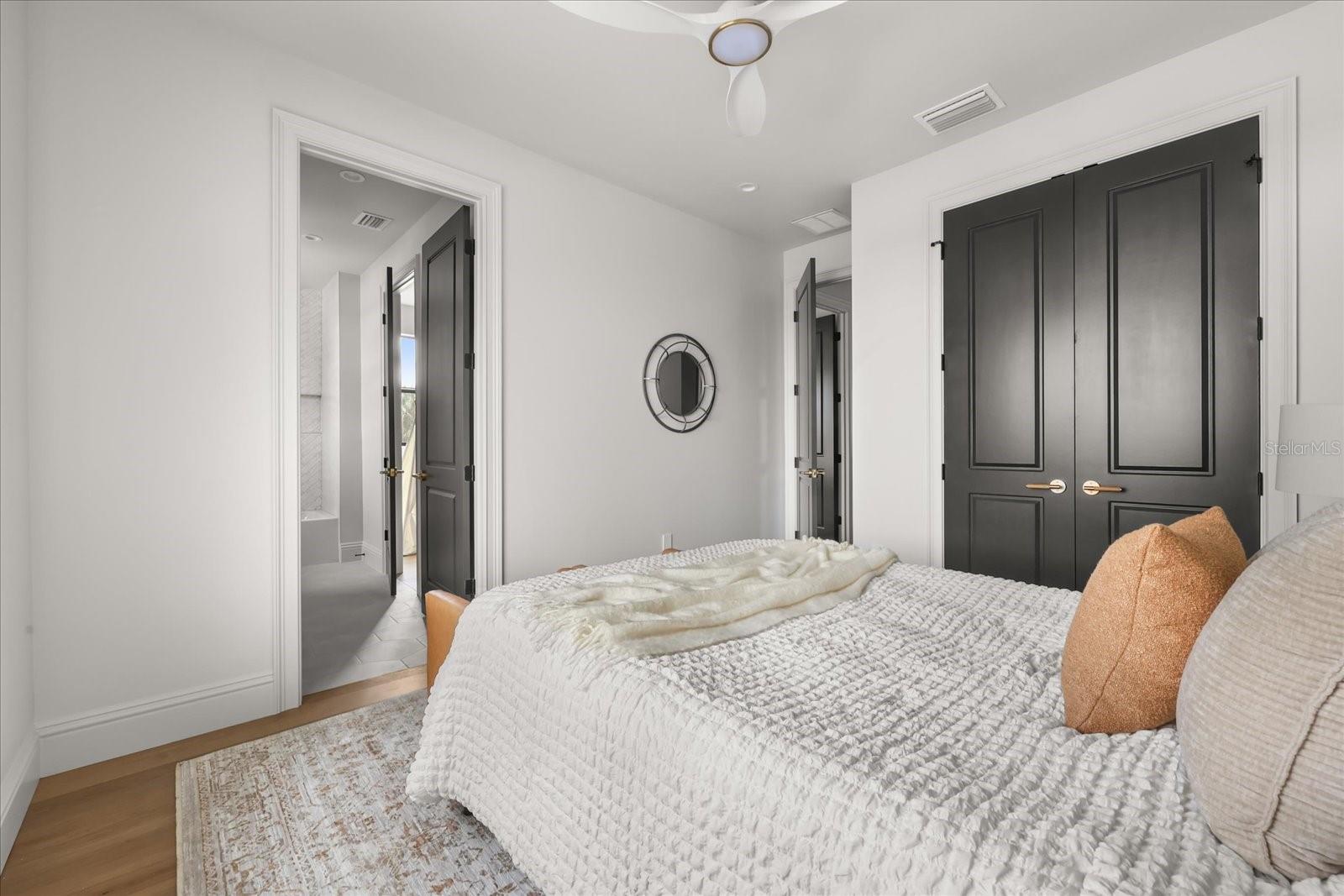 LAKE FOREST PARK - Residential