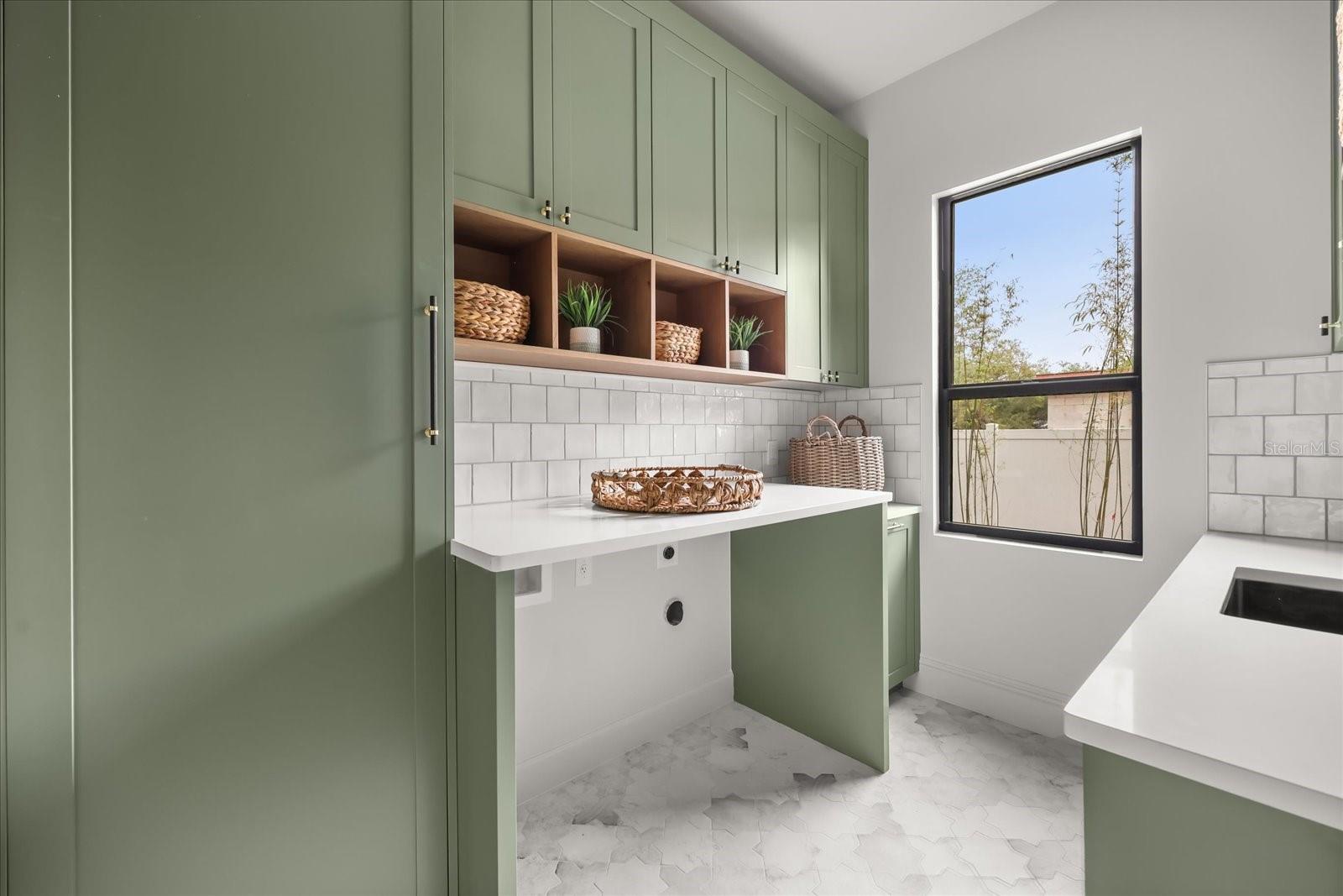 LAKE FOREST PARK - Residential