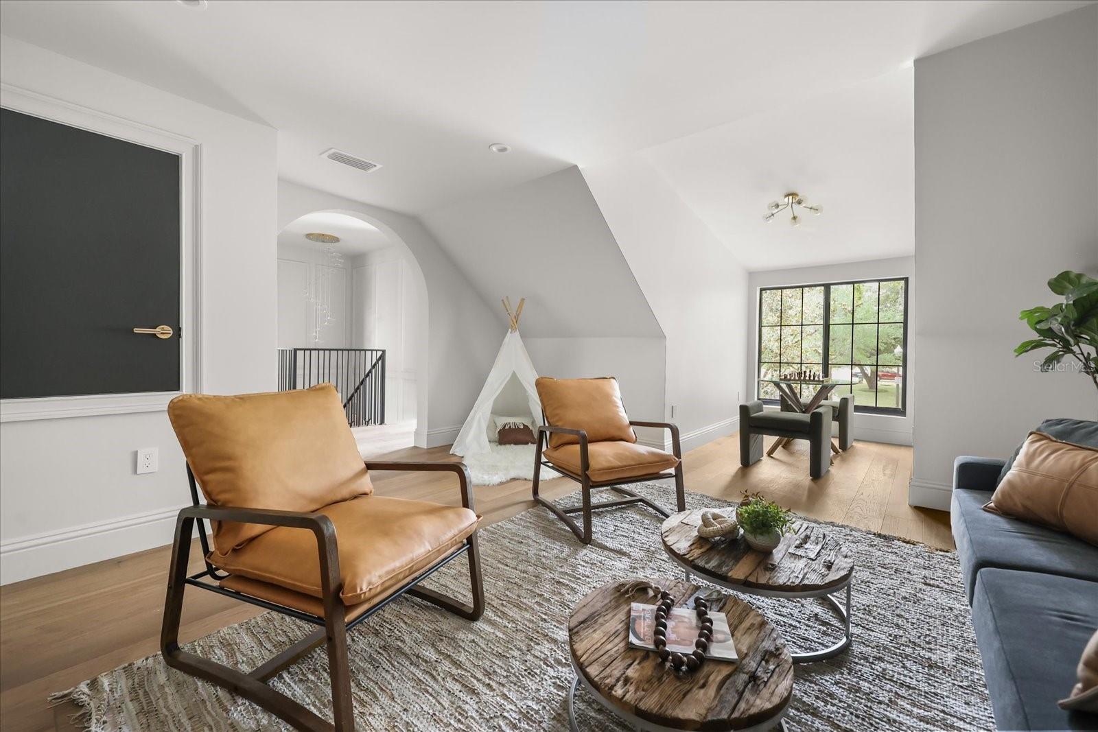 LAKE FOREST PARK - Residential