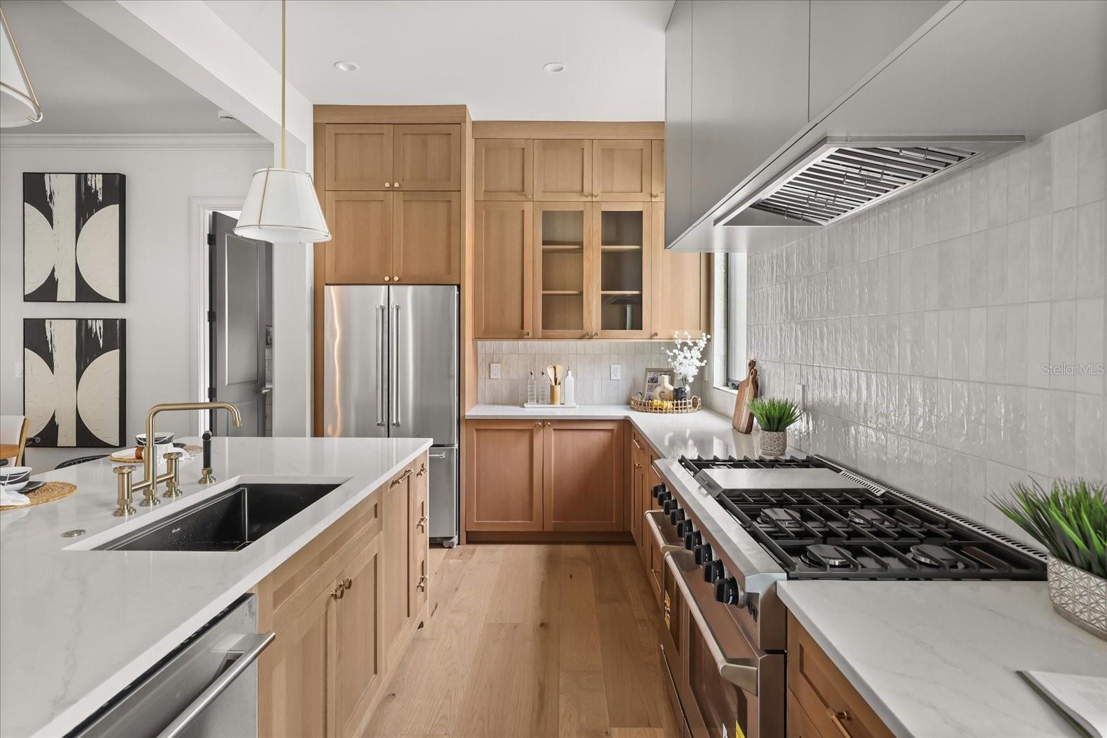 LAKE FOREST PARK - Residential