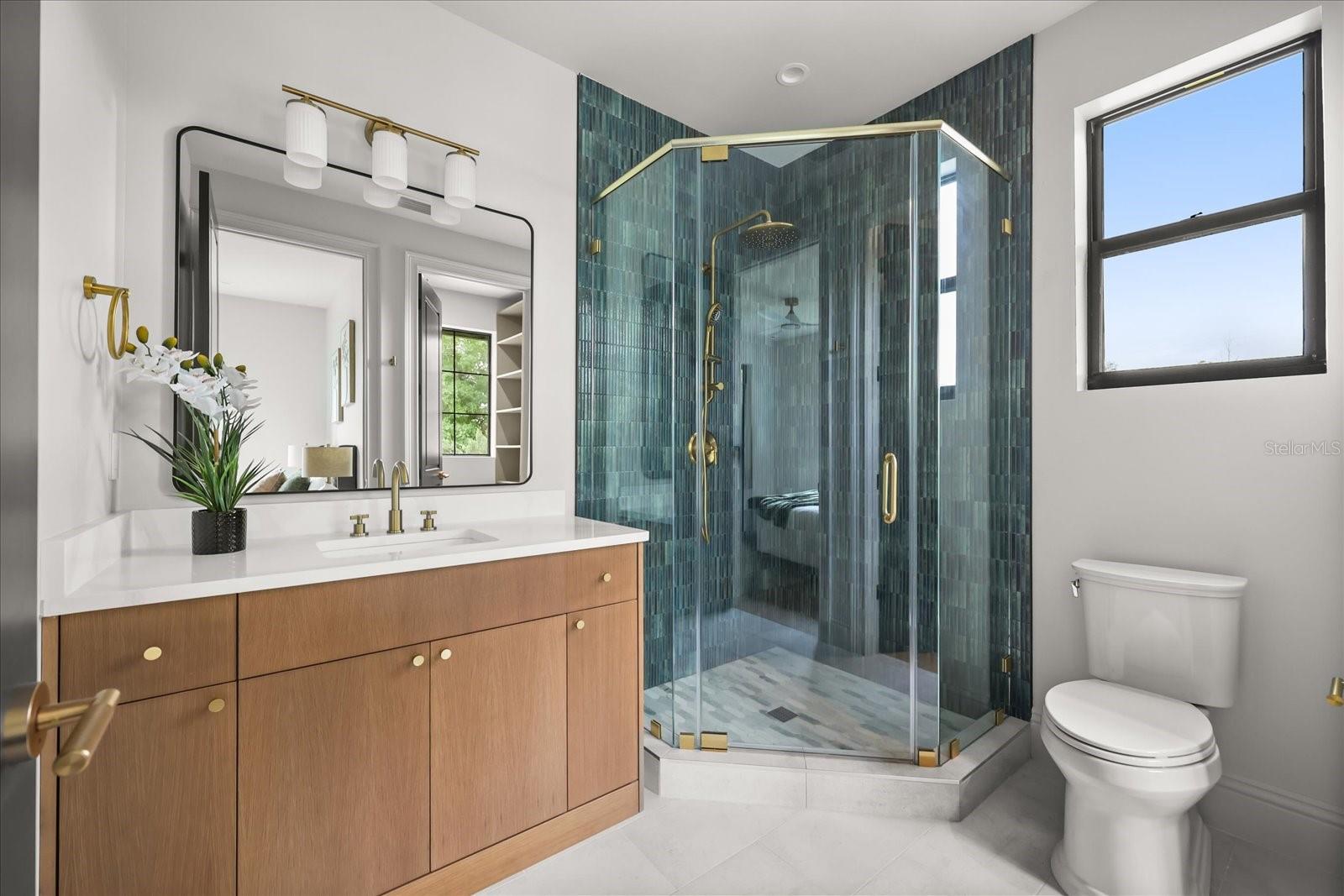 LAKE FOREST PARK - Residential