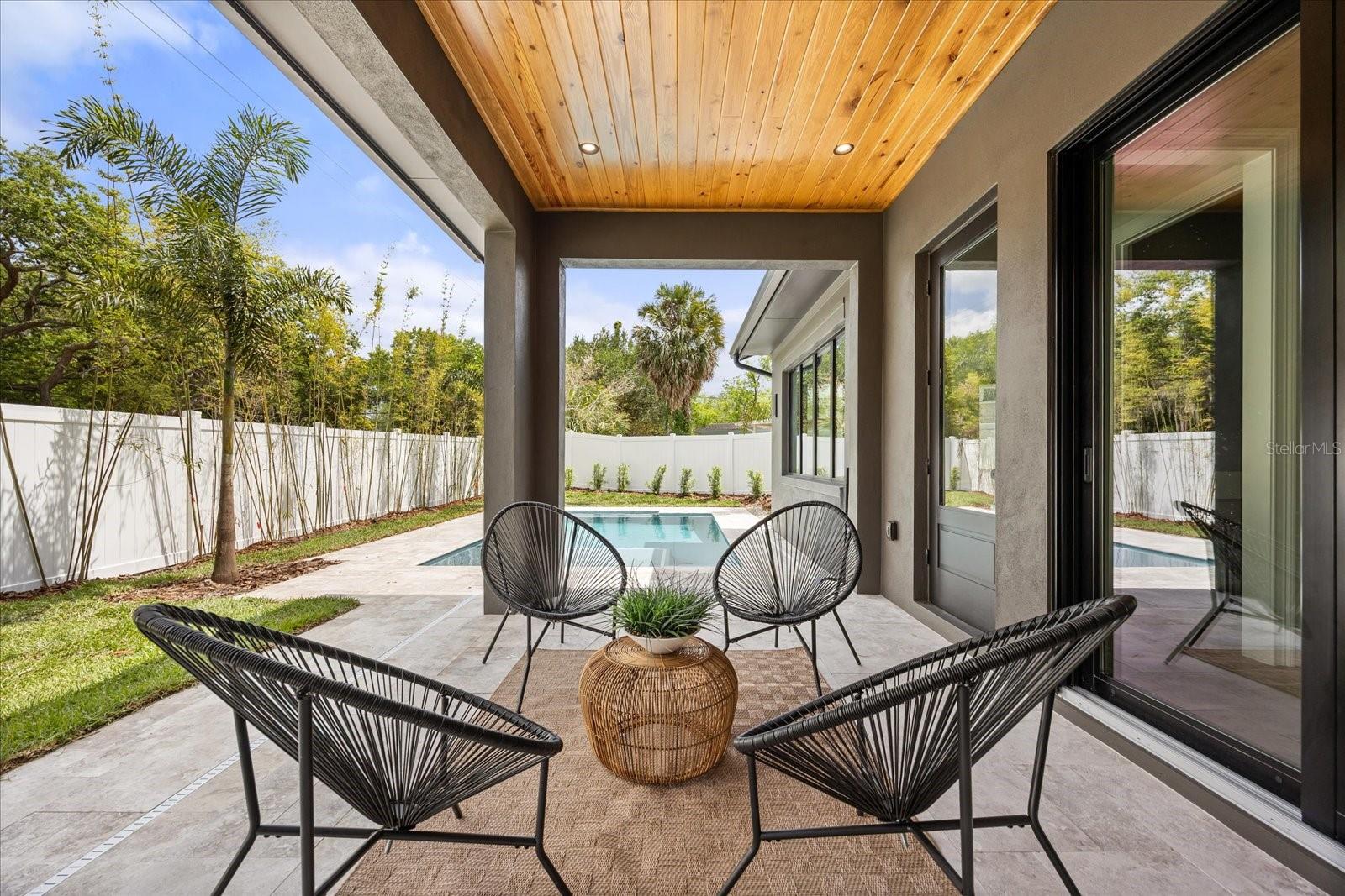 LAKE FOREST PARK - Residential