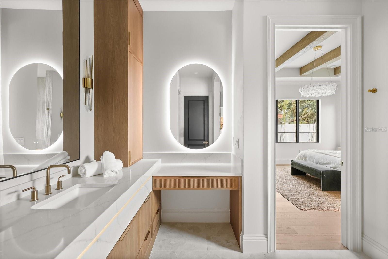 LAKE FOREST PARK - Residential