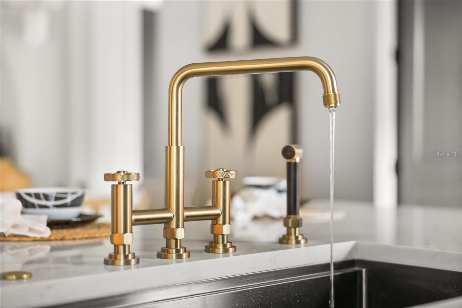 LAKE FOREST PARK - Residential