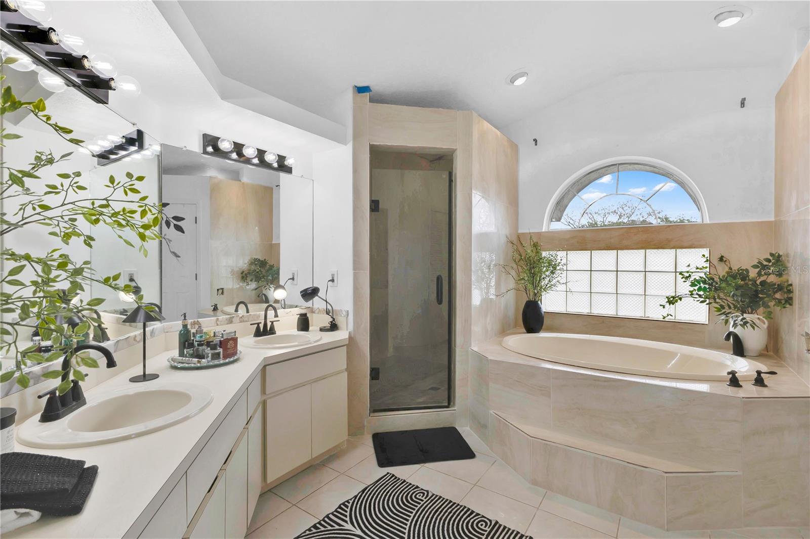 ROCKET CITY - Residential