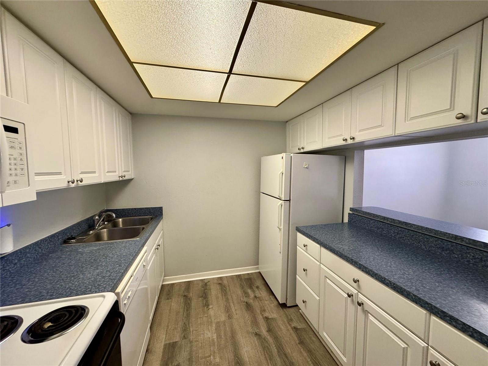 WESTWOOD VILLAS CONDO - Residential