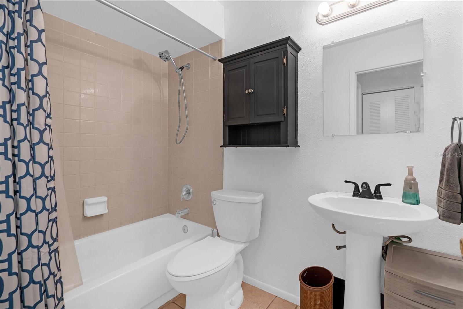 LAS BRISAS VILLAS - Residential