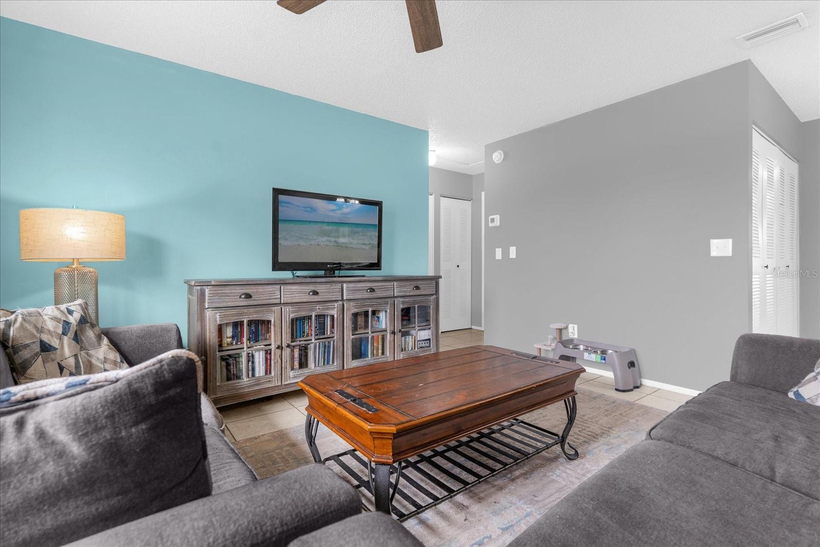 LAS BRISAS VILLAS - Residential