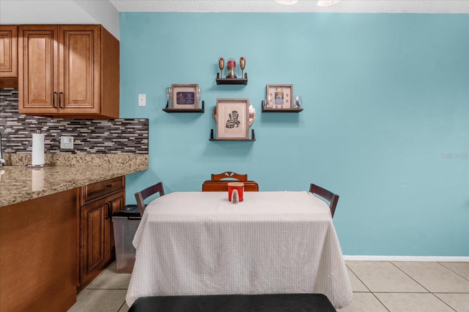 LAS BRISAS VILLAS - Residential