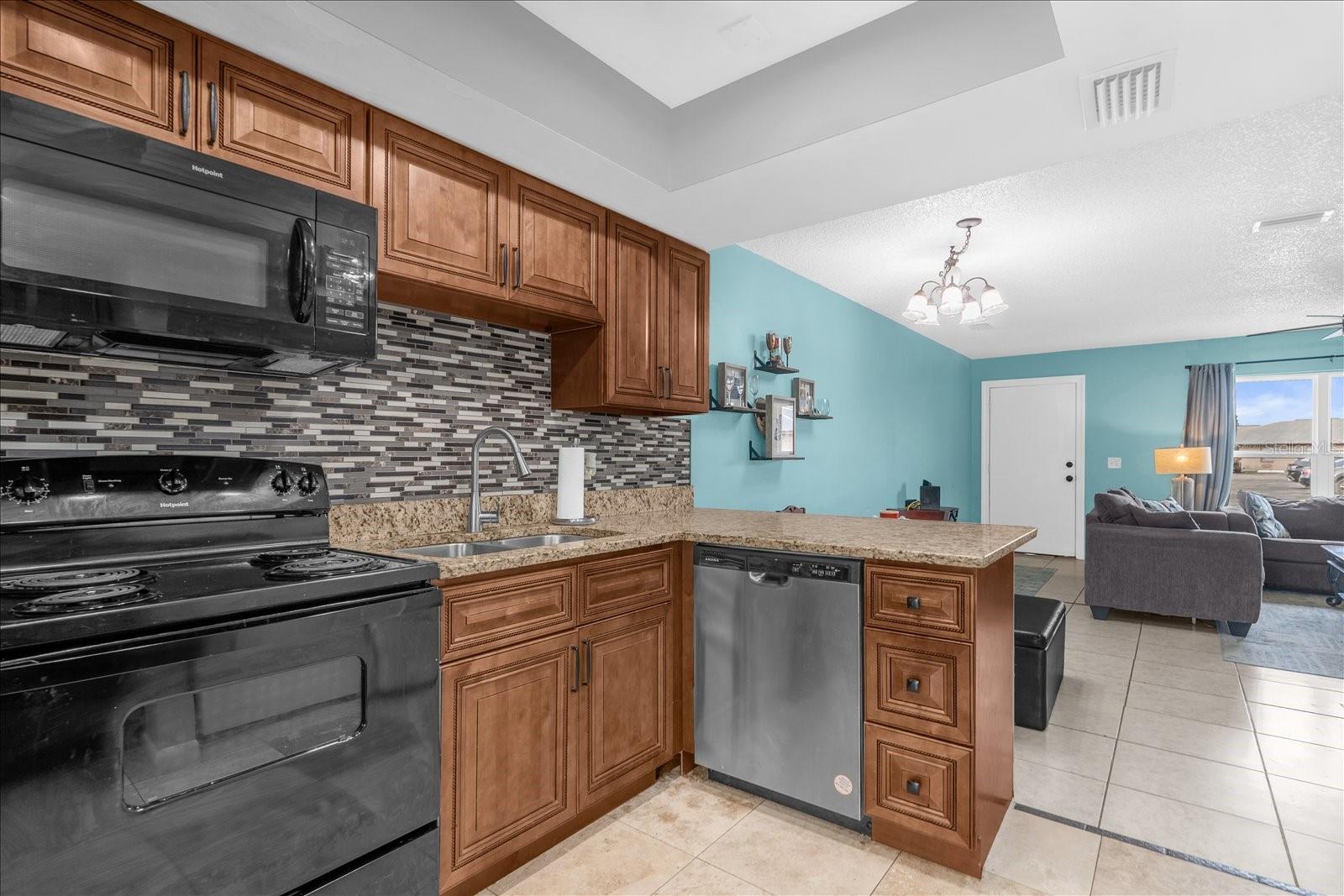 LAS BRISAS VILLAS - Residential