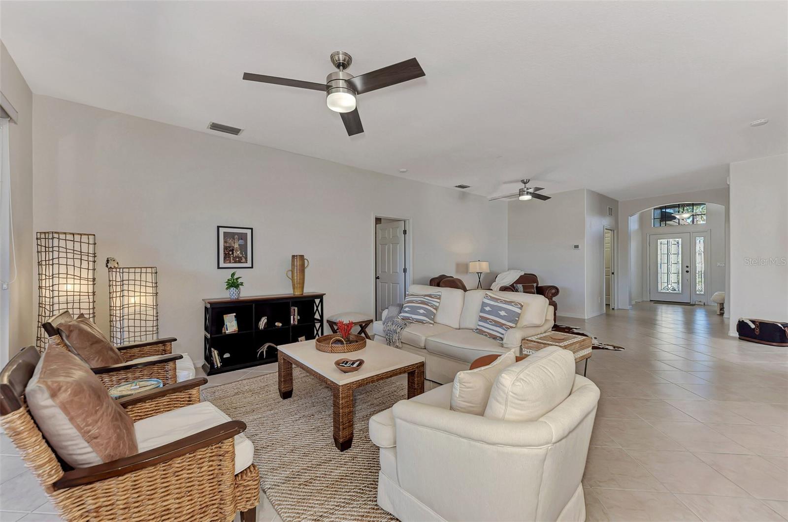 VENETIAN FALLS PH 2 - Residential