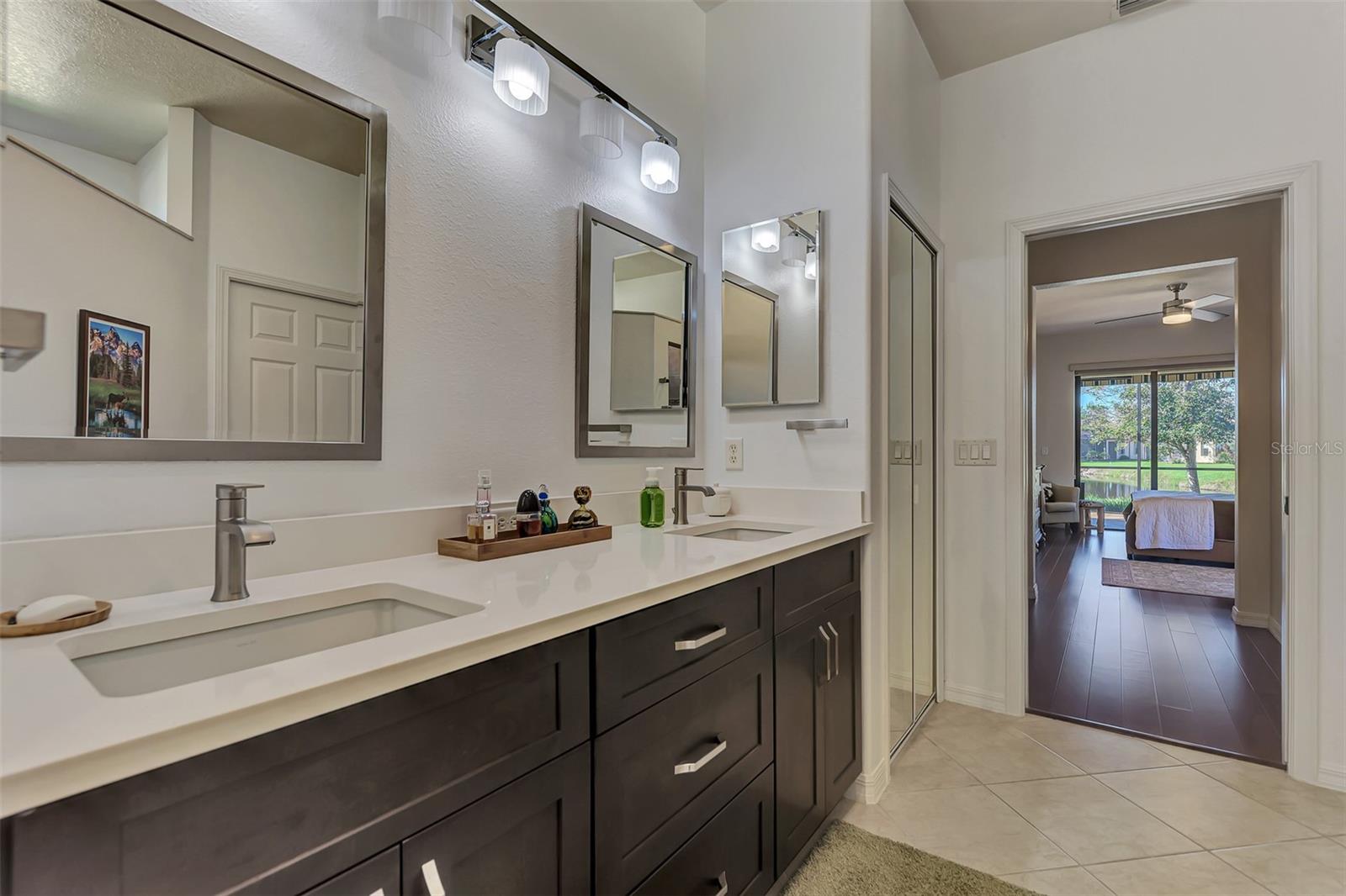 VENETIAN FALLS PH 2 - Residential