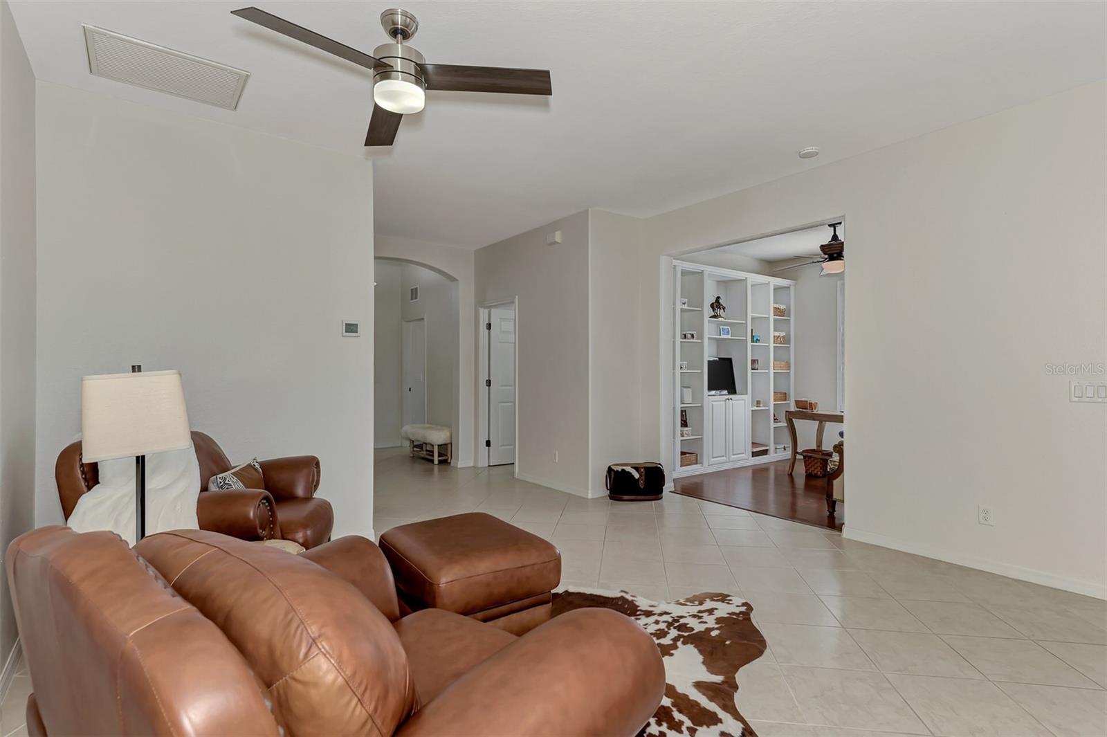 VENETIAN FALLS PH 2 - Residential