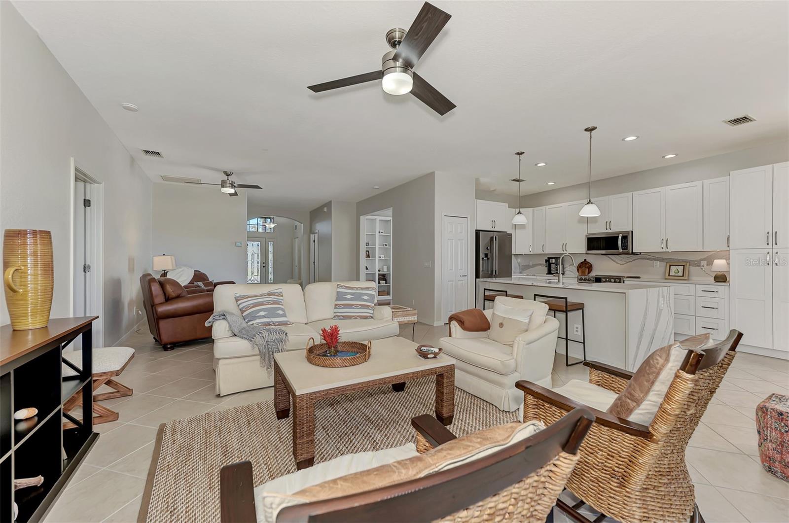 VENETIAN FALLS PH 2 - Residential