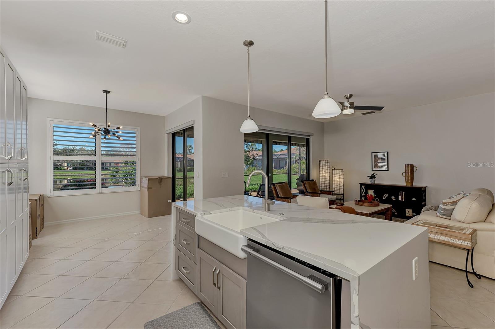 VENETIAN FALLS PH 2 - Residential