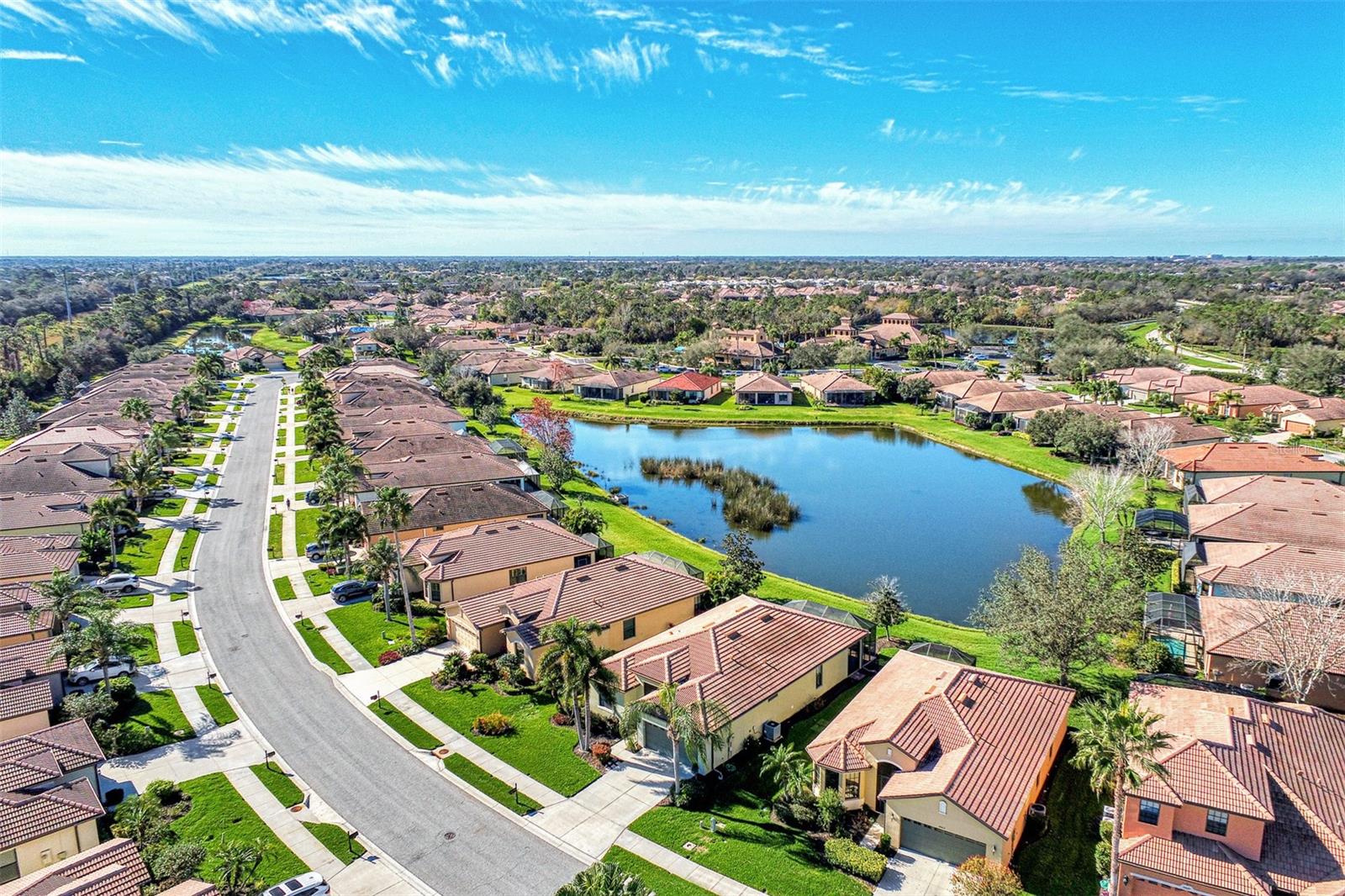 VENETIAN FALLS PH 2 - Residential