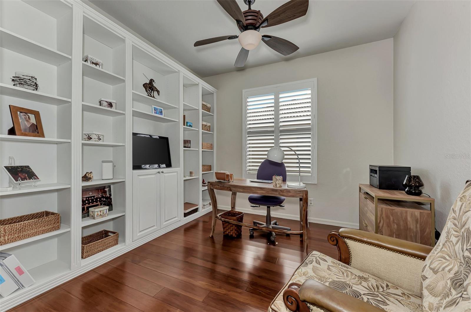VENETIAN FALLS PH 2 - Residential