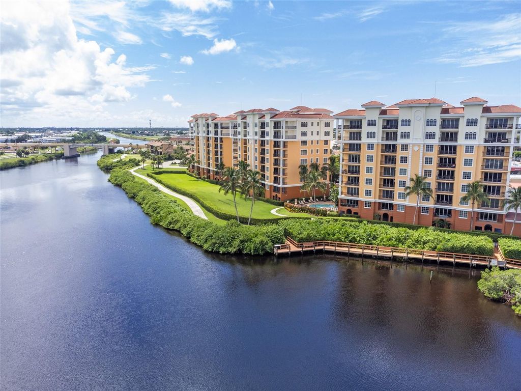 Photo of 147 Tampa Avenue E #202, Venice, FL 34285 (MLS # N6140634)