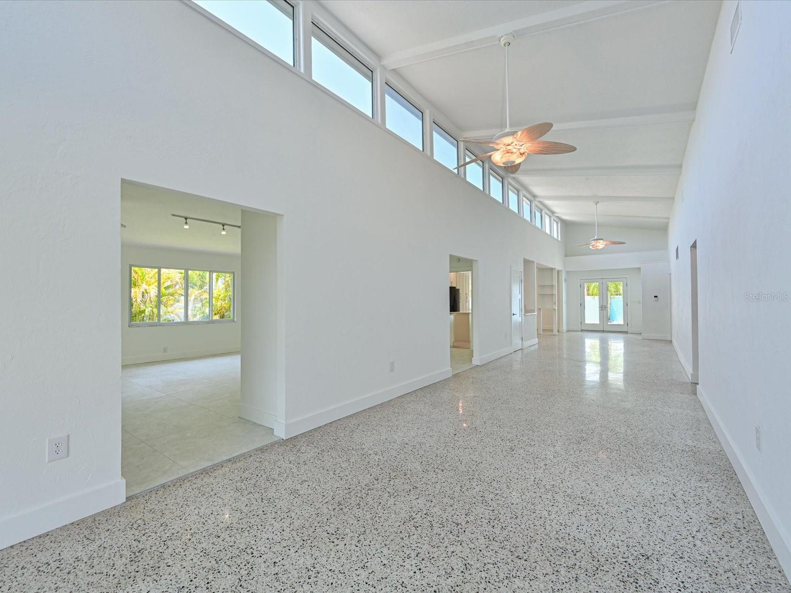 LONGBOAT KEY - Residential