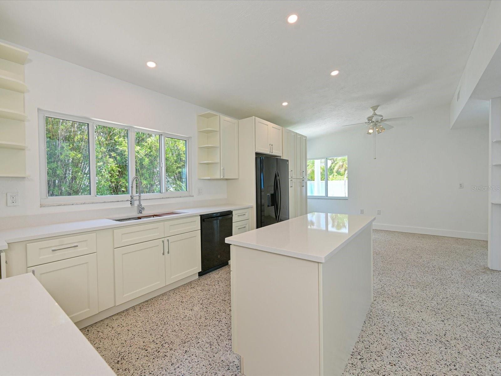 LONGBOAT KEY - Residential