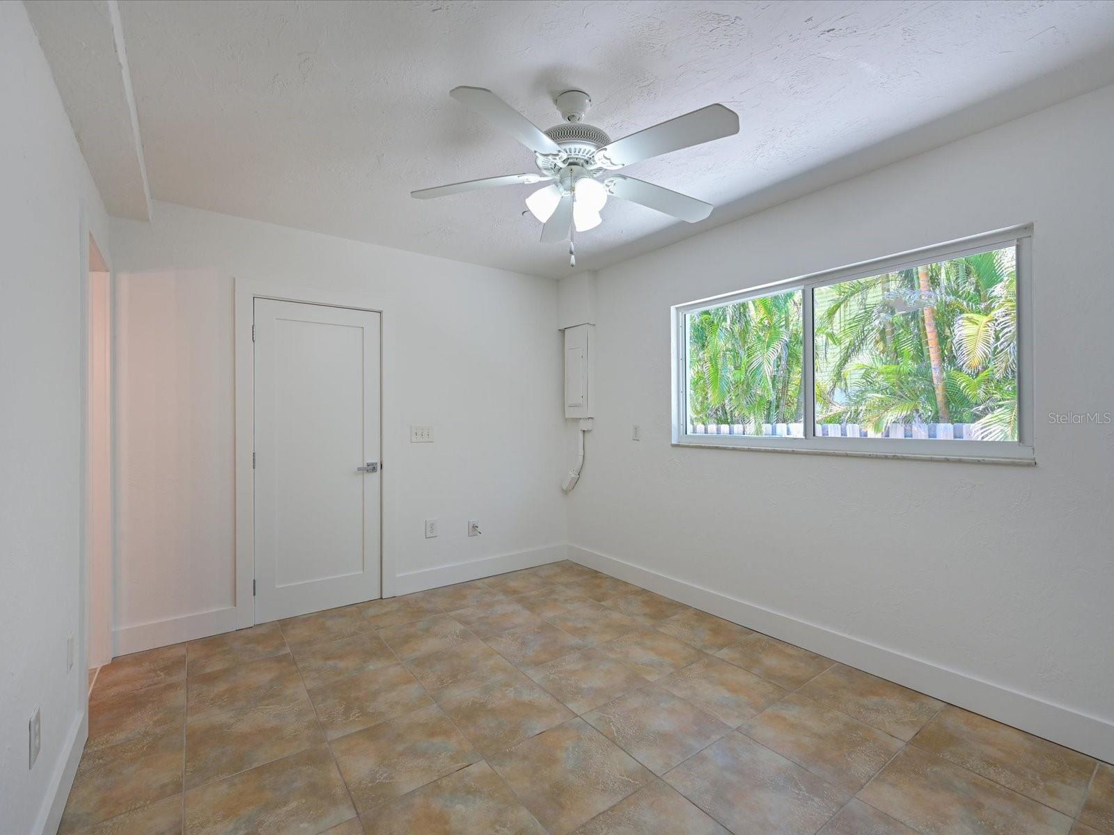 LONGBOAT KEY - Residential