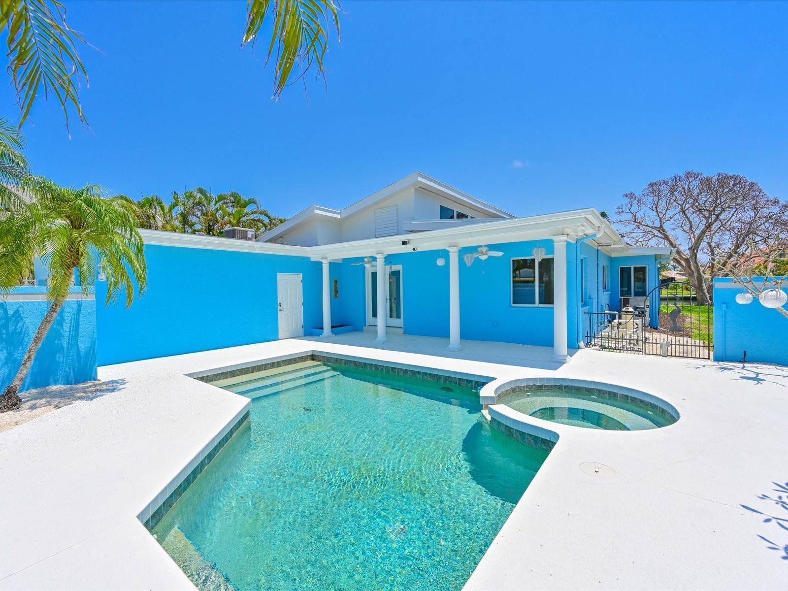 LONGBOAT KEY - Residential