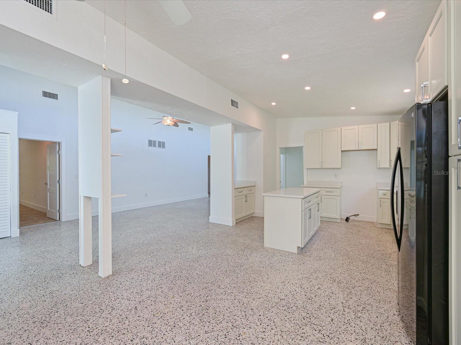 LONGBOAT KEY - Residential