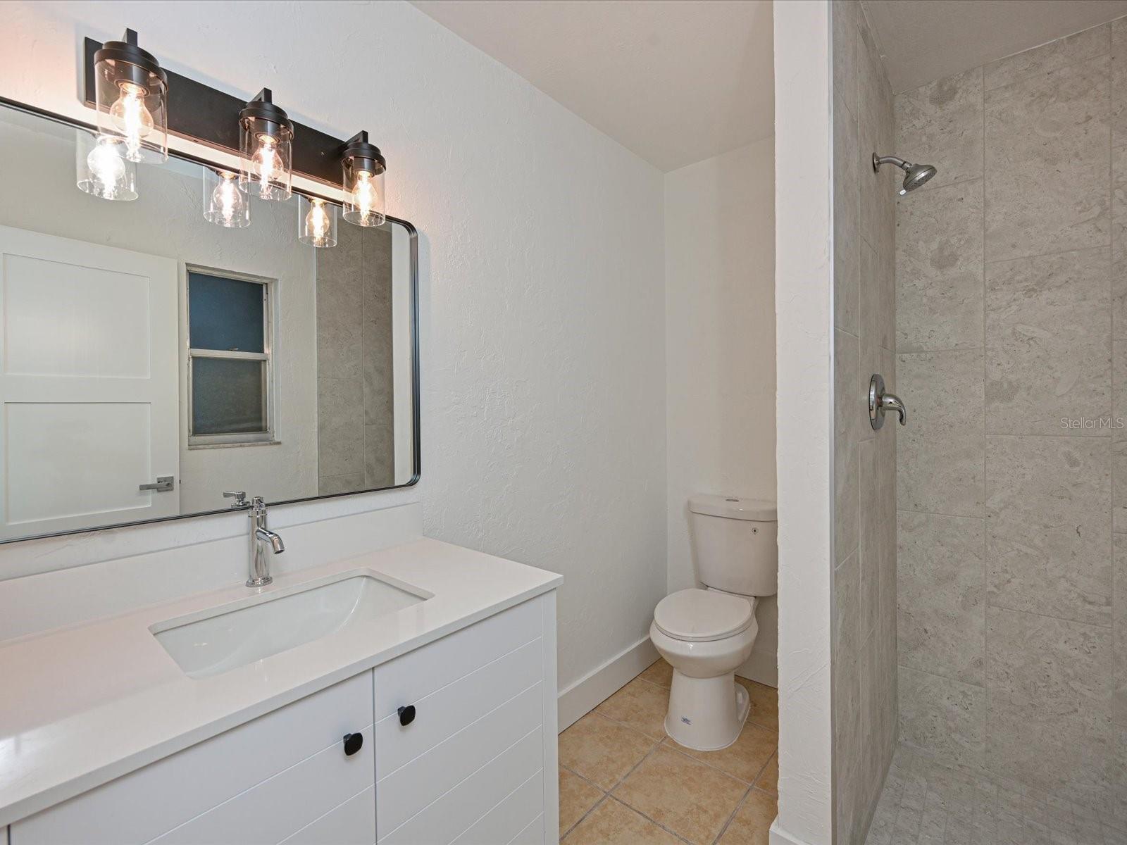 LONGBOAT KEY - Residential